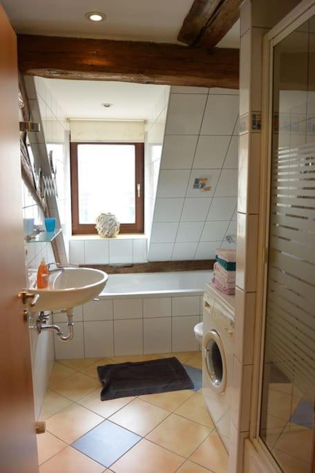 Apartment S10 In Bester Lage Stilvoll Im Zentrum Von Bayreuth Mit Klimaanlage Und Parkplatz Екстериор снимка